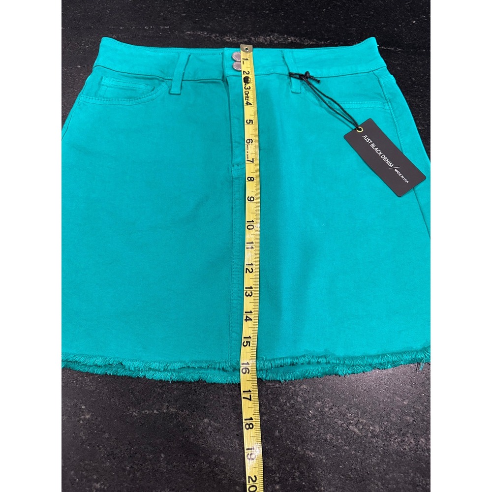 Just Black Denim Jade Green A-Line Mini Skirt M Double Button Raw Hem NWT - Picture 8 of 9
